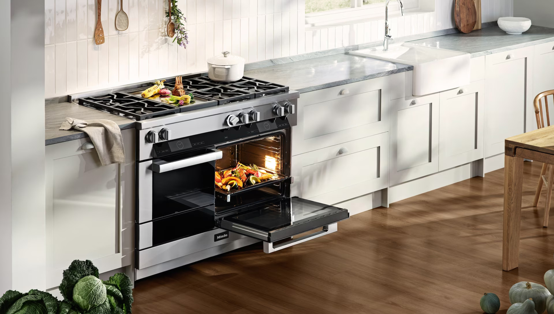 Miele Celebrates a Decade of Innovation with Range Series Anniversary at KBIS